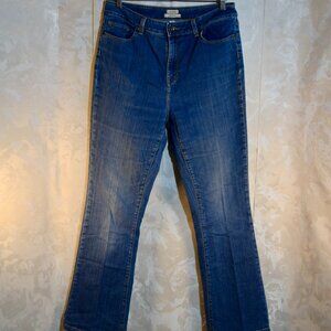 L.L. Bean Favorite Fit Bootcut Jeans Size 12 Mid-Rise Blue Denim Stretch
